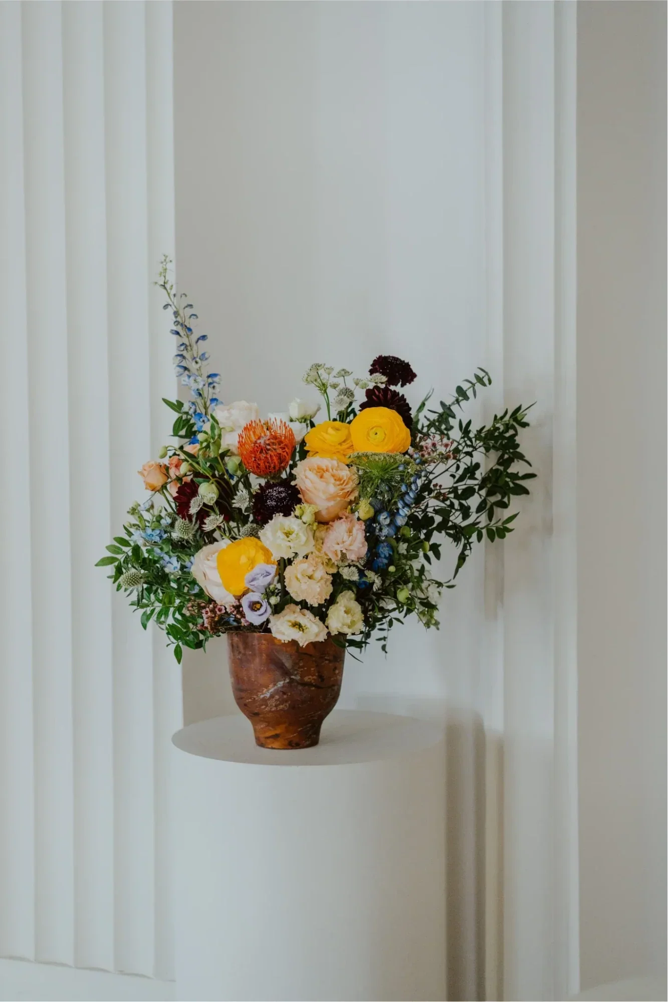 How to Match Flowers to the Right Vase: Tips from Our Design Team